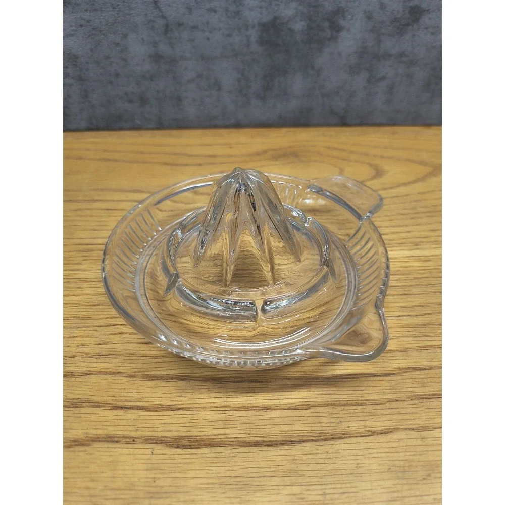 Vintage Glass Citrus Juice Reamer Tab‎ Handle Ribbed